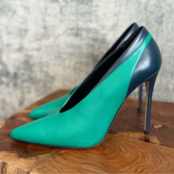 Elegant Green and Black leather  Women's Heels - Picture 3 of 10